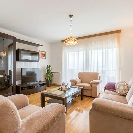 Duje Villa *